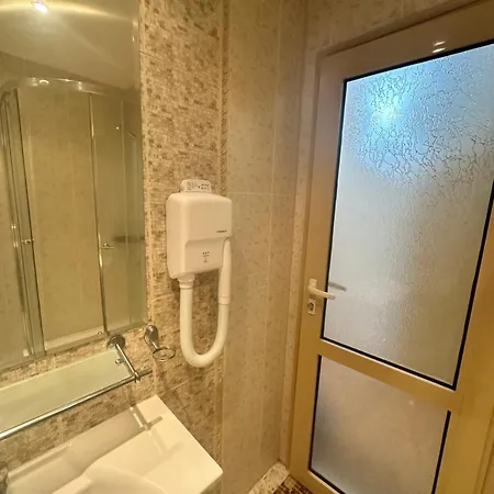 Apartamento Avalon B303 *